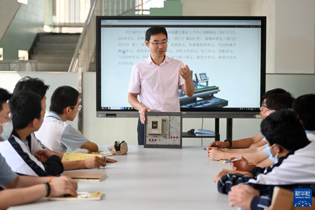 万君豪棋牌